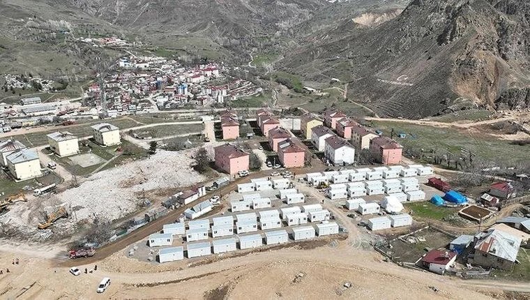 Tunceli'de depreme dayanıksız olan 3 bin 406 yapı yıkılıyor!