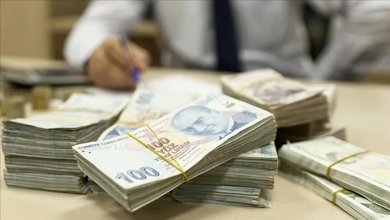 Bankacılık sektörünün kredi hacmi 12 trilyon 899 milyar lira oldu!