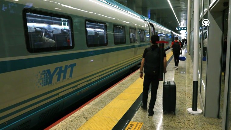 Tren hatlarına Kurban Bayramı için ek seferler konuldu