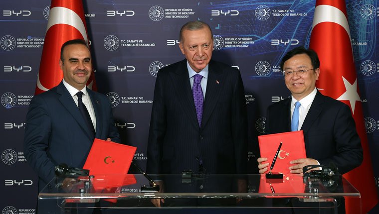 Çinli BYD'den Türkiye'ye yaklaşık 1 milyar dolarlık yatırım
