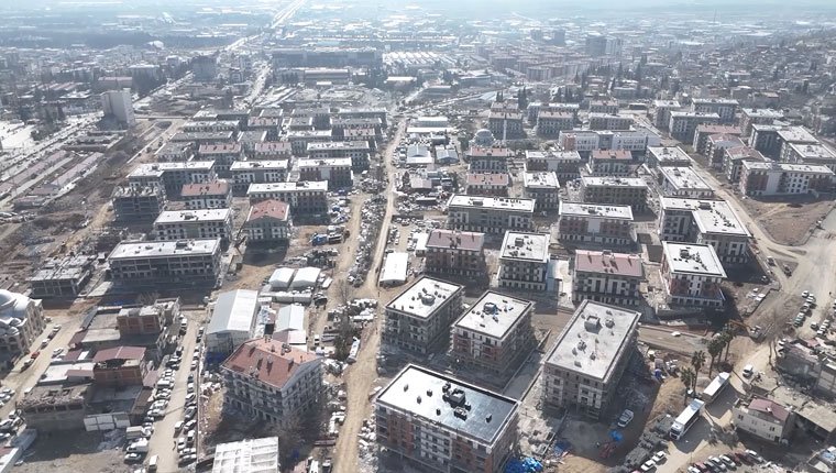 Bakan Kurum: "Kahramanmaraş'ta 4 bin işçi aralıksız çalışıyor"