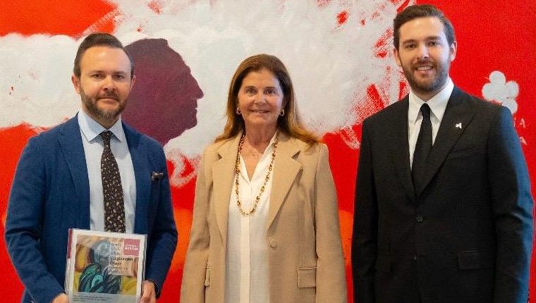 Ömer Uluç: Ufuk Çizgisinden Öteye Sergisi Artaş sponsorluğunda açıldı