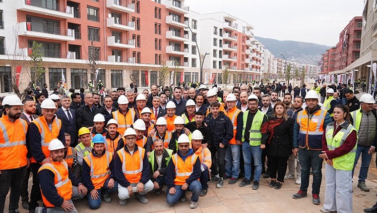 Deprem bölgesinde son anahtar 27 Aralık'ta teslim ediliyor