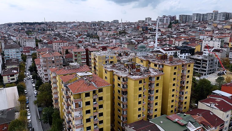 İstanbul Küçükçekmece’deki Doğuş Sitesi dönüşüyor