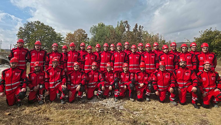 OYAK Çimento arama ve kurtarma ekibi kuruldu