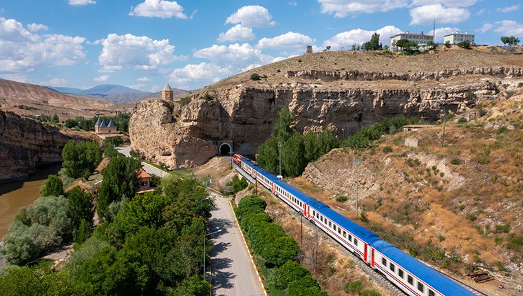 Kurban Bayramı’nda trenlere 18 bin 644 ek kapasite