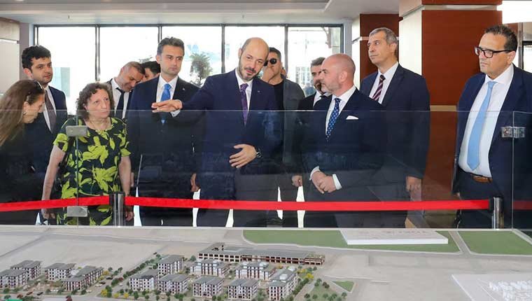 Malta Bakanı Bonnici TOKİ'yi ziyaret etti