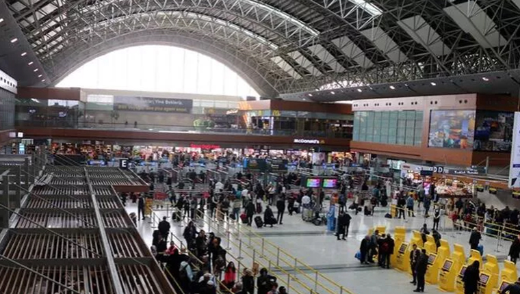 İstanbul havalimanlarından tatil dönüşü rekoru!
