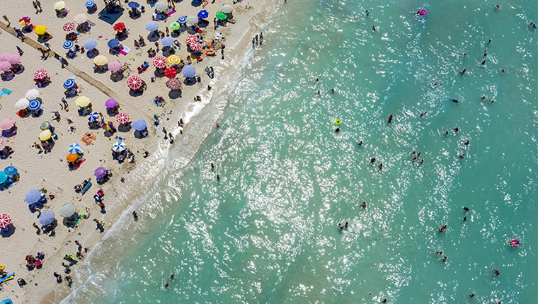 Turizm geliri ikinci çeyrekte 3 milyar doları geçti