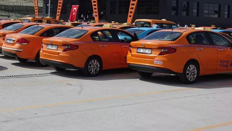 İBB, 150 havalimanı taksisinin çalışma ruhsatını iptal etti