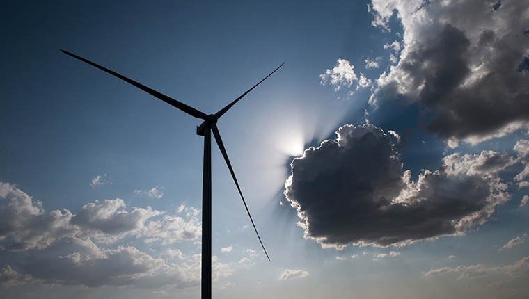 Türkiye'nin rüzgar enerjisi kurulu gücü 10 bin megavatı aştı