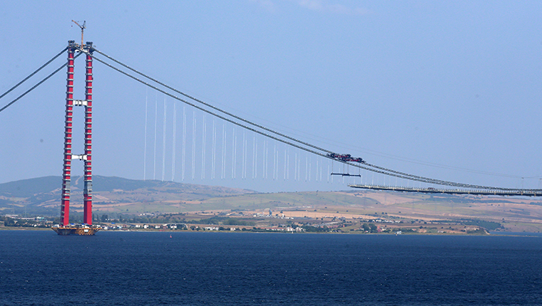 1915 Çanakkale Köprüsü'nde tabliye montajları sürüyor