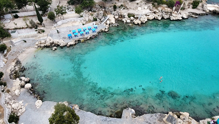 Mersin Yapraklı Koy yerli ve yabancı turistlerin gözdesi oldu!