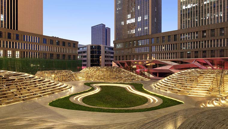 350 bin bambu parçasından oluşan meydan!