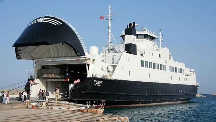 Gökçeada feribot hattında fırtına nedeniyle seferler iptal edildi