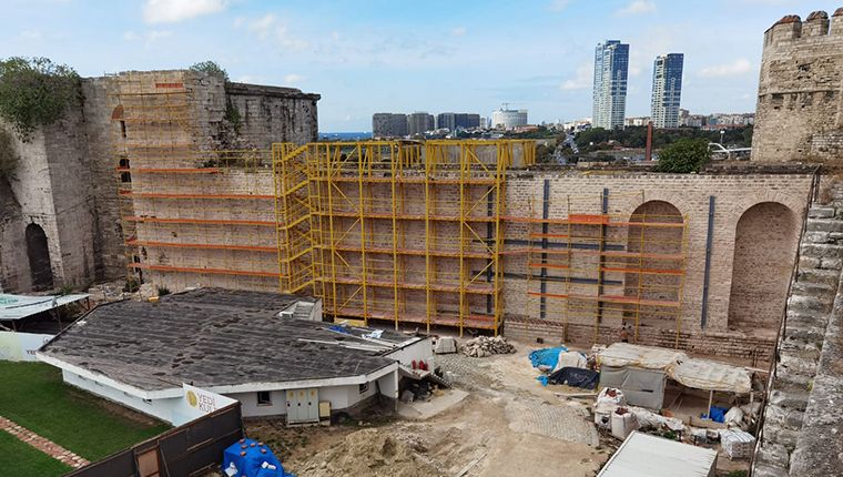 Yedikule Hisarı'nda restorasyon çalışmaları devam ediyor