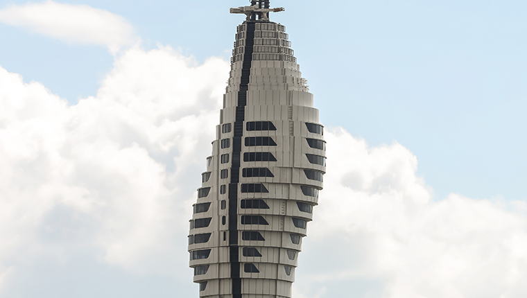 İstanbul TV ve Radyo Kulesi’nin camları Şişecam’dan!