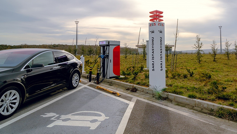 Zorlu Enerji, Karadağ'da elektrikli araç şarj istasyonu ağı kuruyor