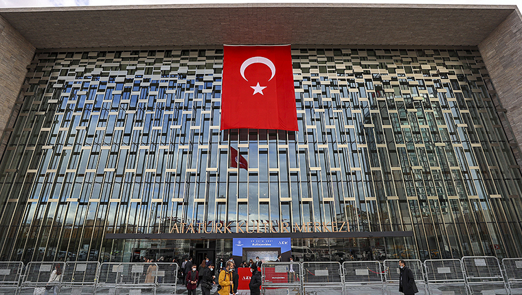 AKM yarın sanatseverlerle buluşuyor