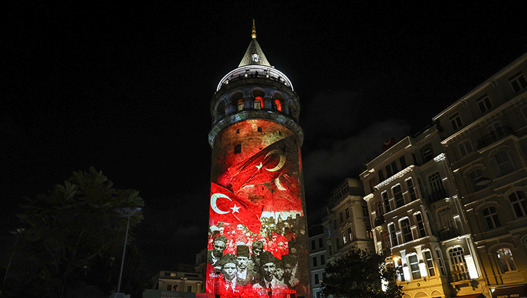 Galata Kulesi'nde görsel şölen!