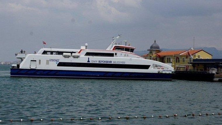 İzmir'de vapur seferleri yeniden başladı