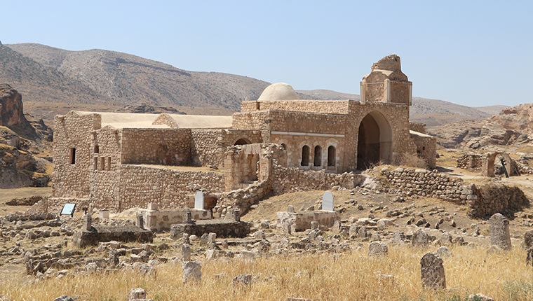Hasankeyf Kalesi yeniden turizme açıldı