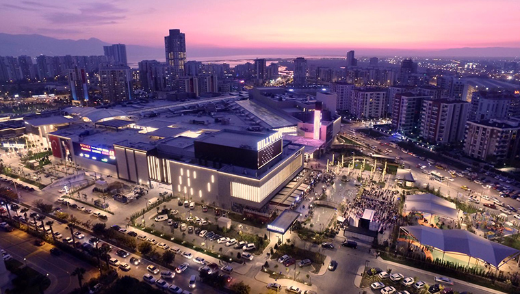 Hilltown Karşıyaka AVM, tasarımıyla dünyanın en iyisi oldu!