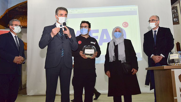 Malatya'da 393 deprem konutu daha hak sahiplerine teslim edildi