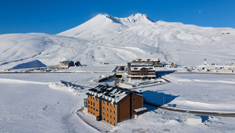 Erciyes'te 4 yeni otel hizmete girdi!