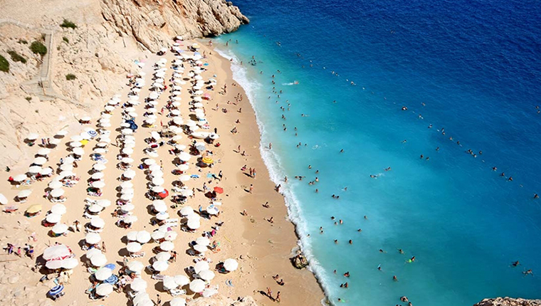 Türkiye'nin turizm geliri 2021'de yüzde 103 arttı