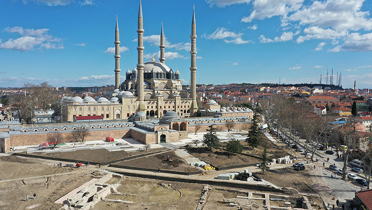 Selimiye Camisi meydan düzenlemesi Ramazan Bayramı'nda tamamlanacak