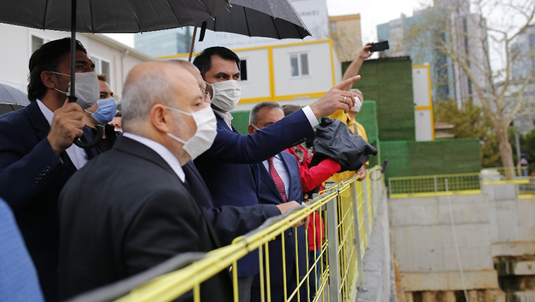 Bakan Kurum, Barbaros Hayrettin Paşa Camisi inşaatını inceledi