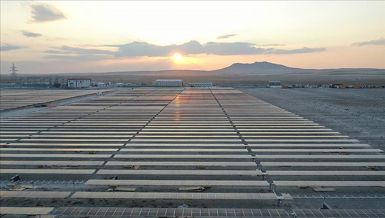 Avrupa'nın en büyük güneş enerjisi santrali Konya'da açılacak!