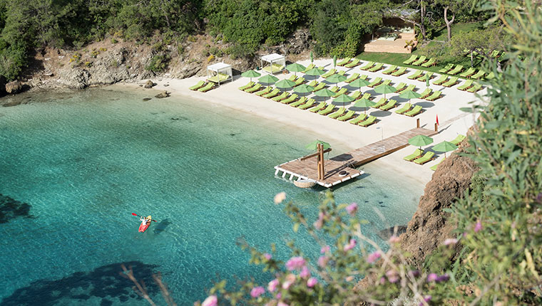 D Maris Bay, bu yaz onuncu yılını kutluyor