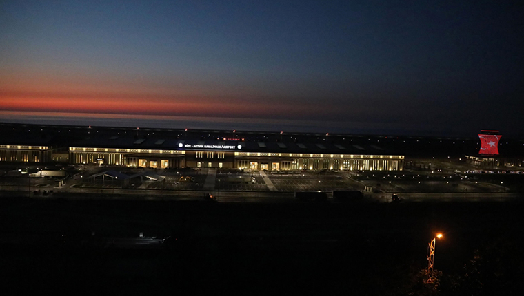 Rize-Artvin Havalimanı'nda açılış öncesi son kontroller yapılıyor