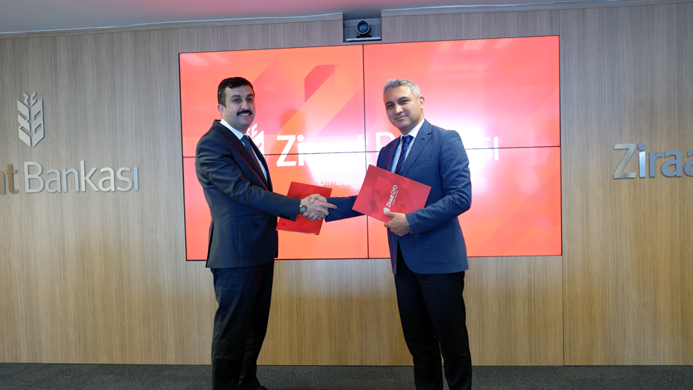 palladium kayaşehir avmyi satın alan isra holding yönetim kurulu başkanı abdurrahim tavlı ve ziraat gyo imza töreni