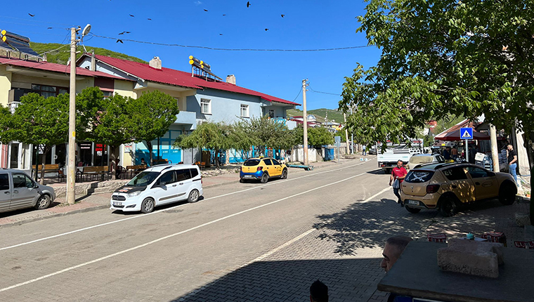 Bingöl, 4 büyüklüğünde depremle sallandı!