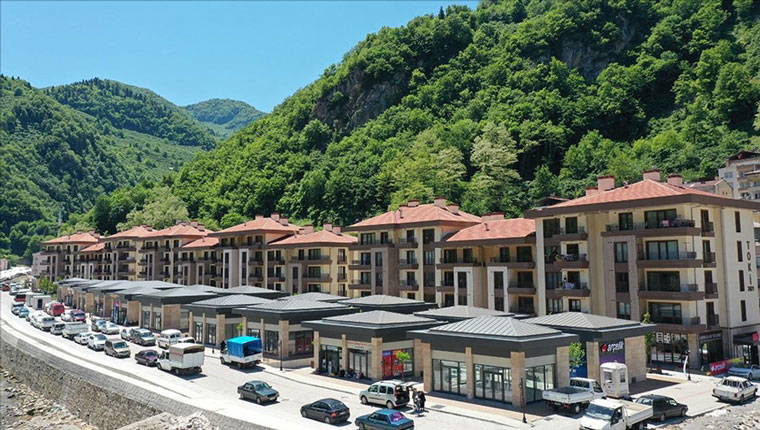 Sel felaketinin yaşandığı Dereli'de esnaf yeni iş yerlerine taşınıyor!