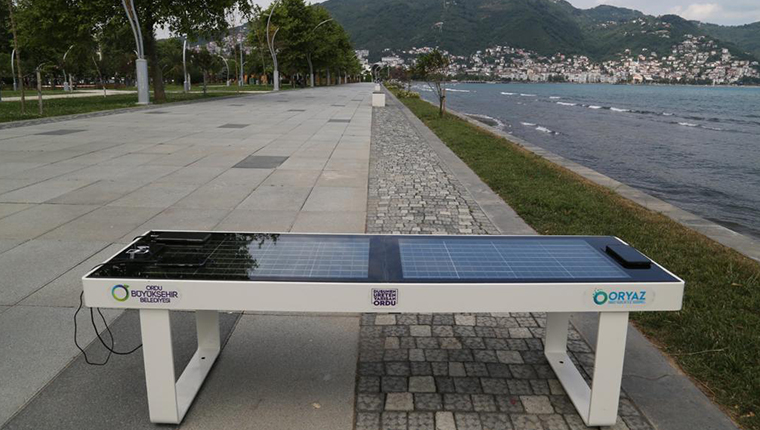 Ordu'da 6 telefonu aynı anda şarj edebilen bank üretildi