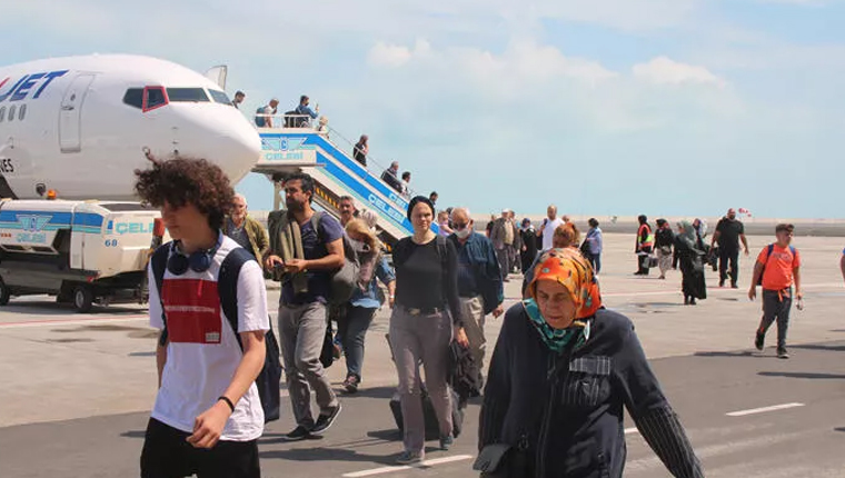 Rize-Artvin Havalimanı'nı 1 ayda 48 bin yolcu kullandı