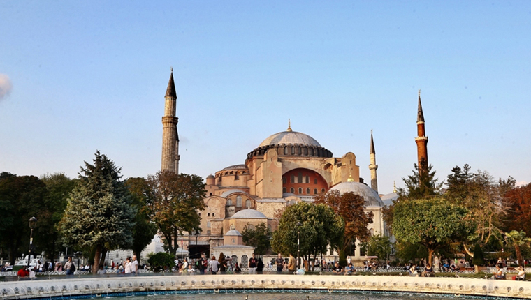 İstanbul'a 6 ayda 6 milyon 755 bin yabancı turist geldi