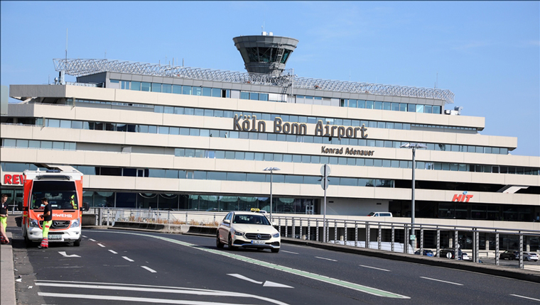 Almanya havalimanlarında yolcu krizi yaşanıyor!