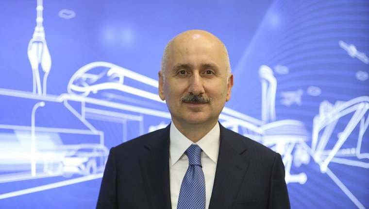 Bakan Karaismailoğlu'ndan milli elektrikli tren müjdesi!