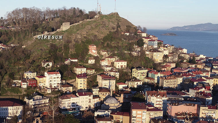 Giresun Kalesi çevresindeki yapılar dönüşüm kapsamında restore edilecek