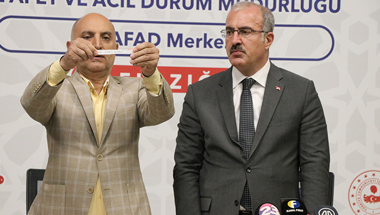 Elazığ'da evleri depremden etkilenen 143 hak sahibi için kura çekildi