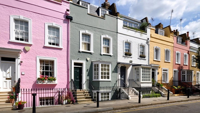 İngiltere'de konut fiyatları ekimde sert düştü