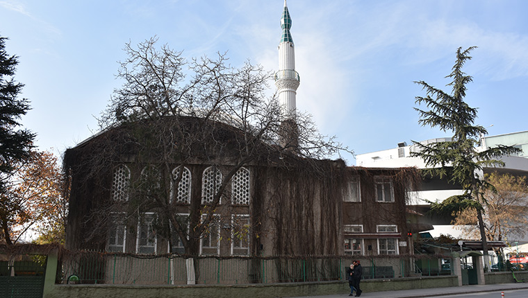 Eskişehir'de Hal Camisi'nin yıkımını öngören imar değişikliğine dava!