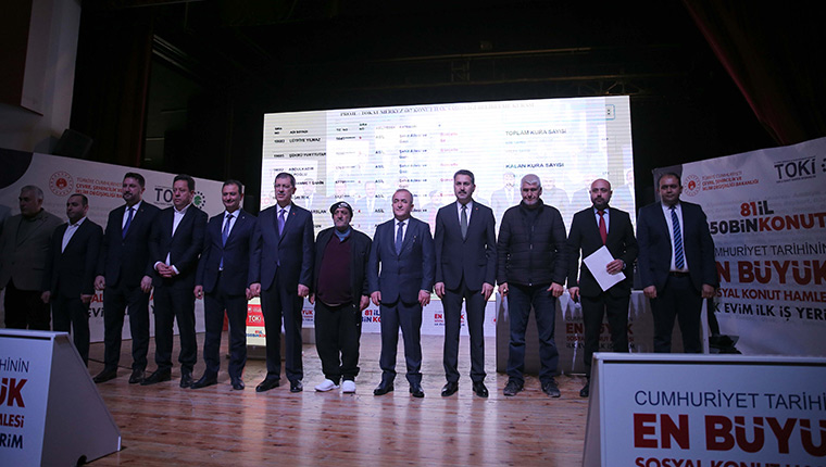 Tokat'ta sosyal konut kuraları çekildi