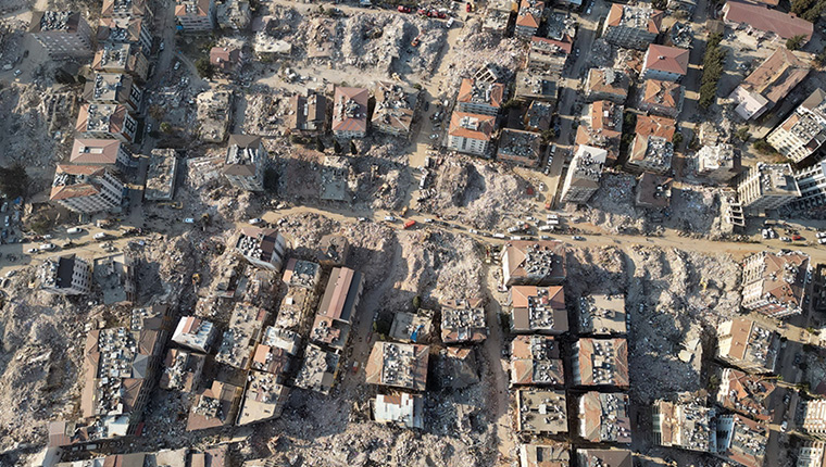 Deprem bölgesinde yapılacak konutlar zemin artı 3-4 kat olacak!