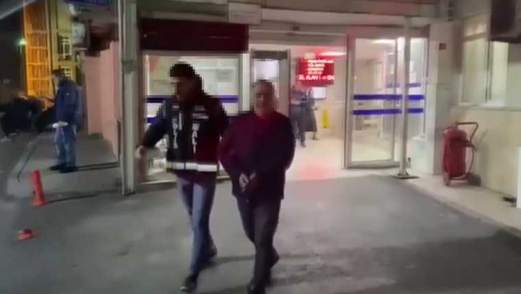 Deprem bölgesinde yıkılan binalara ilişkin 3 müteahhit İstanbul'da tutuklandı